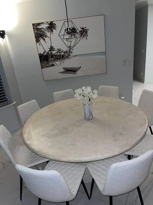 Brisbane Palm Springs-Inspired Home On Golf Course Mount Crosby 0*,  Australia