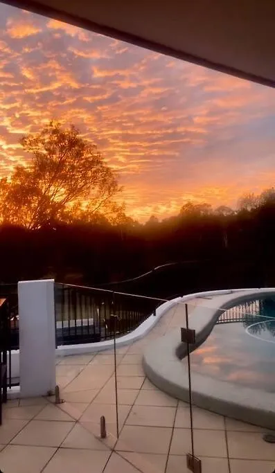 Holiday home Brisbane Palm Springs-Inspired Home On Golf Course Mount Crosby