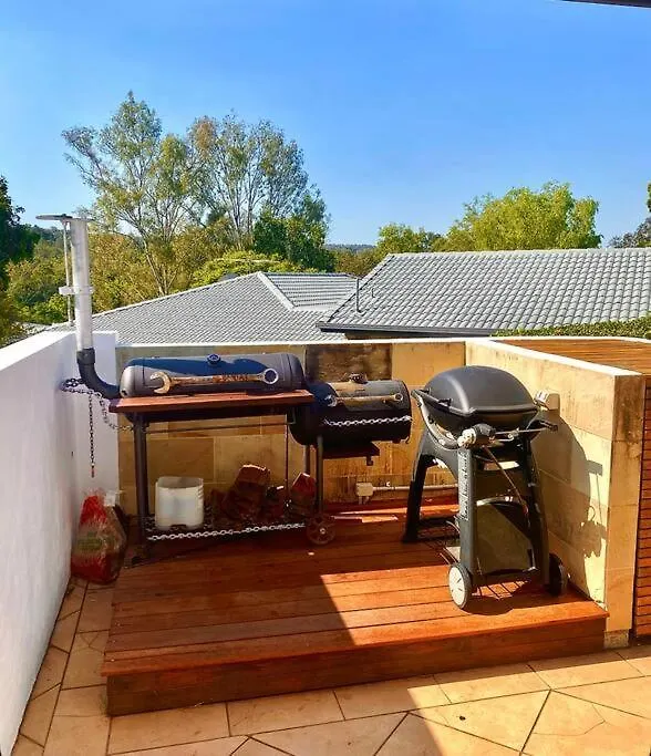 Holiday home Brisbane Palm Springs-Inspired Home On Golf Course Mount Crosby